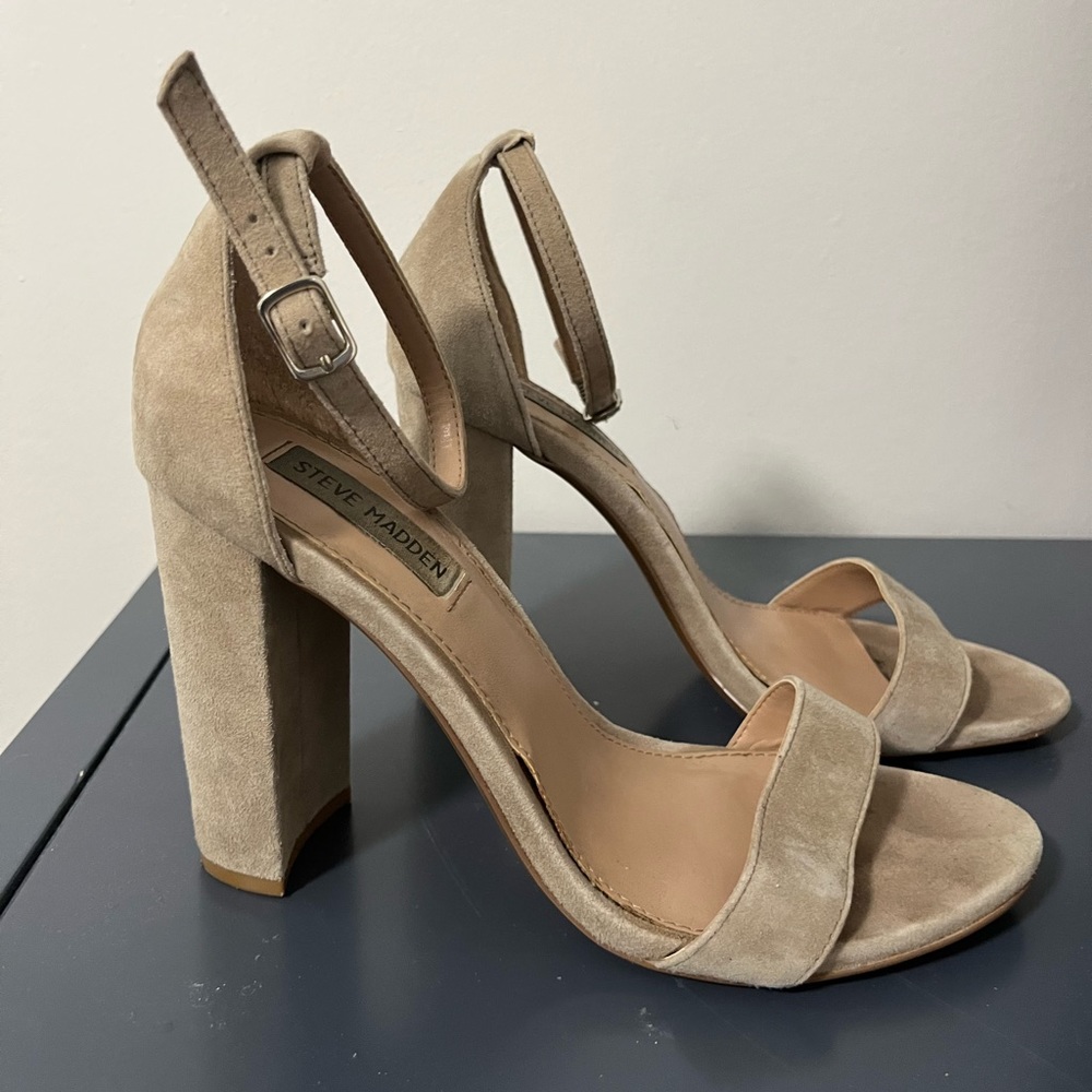 Steve Madden suede heels